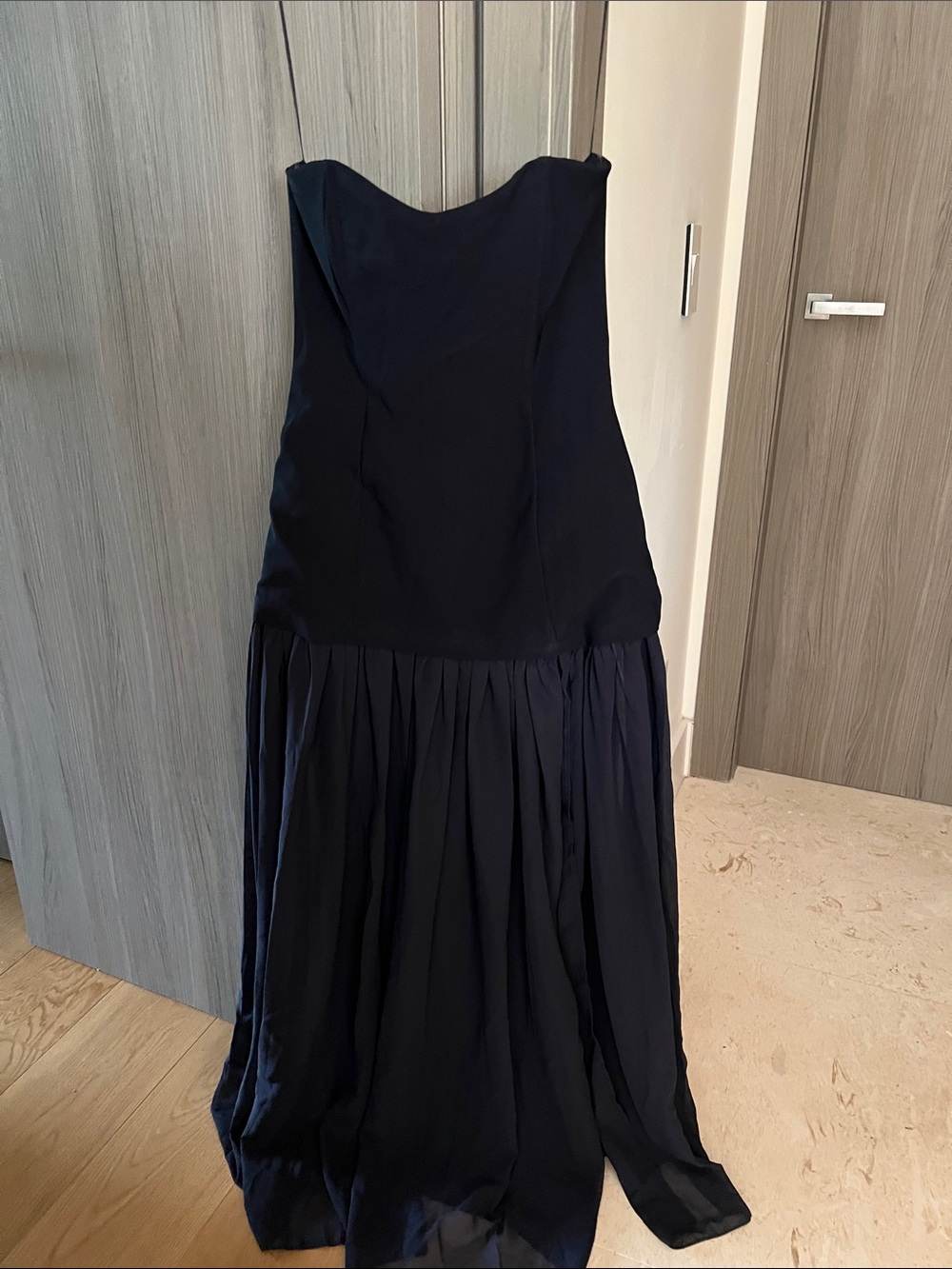 NWT REVOLVE Australia Showpo Joycelyn Navy Strapless Split Maxi Dress US 6 - Picture 2 of 11